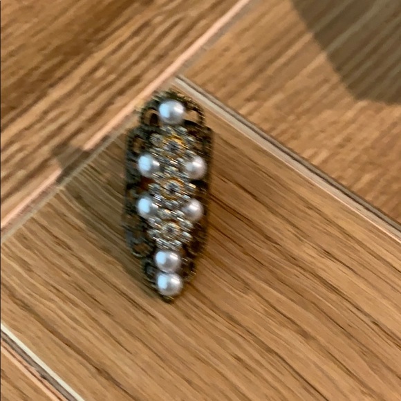 Women’s Rings - Picture 3 of 4